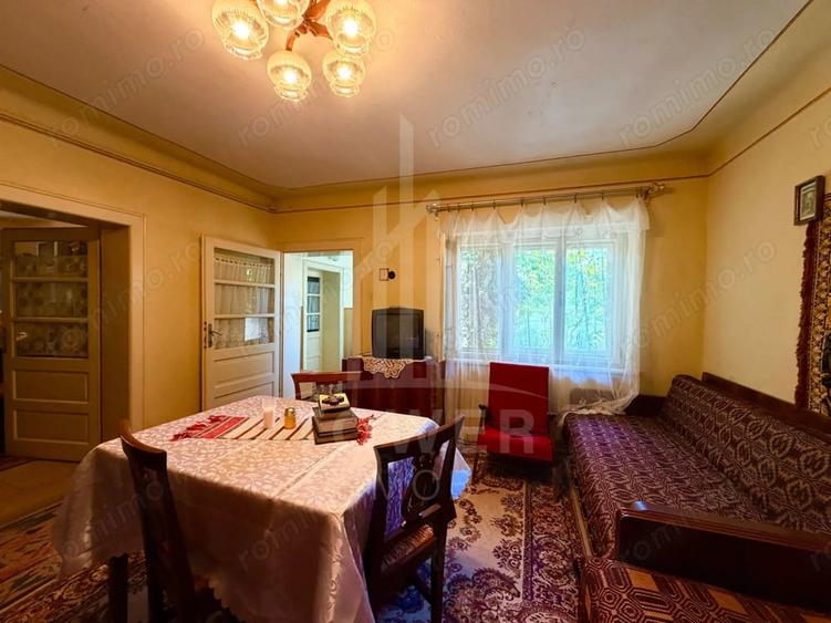 Casă cu 4 camere cu Teren 2300 Mp în Vest
