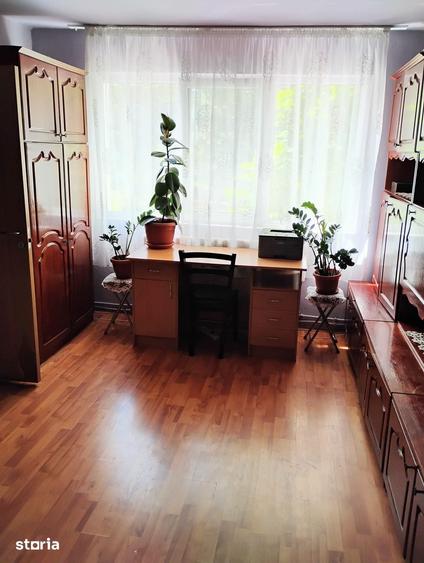 Apartament cu 3 camere decomandat în Micro 15