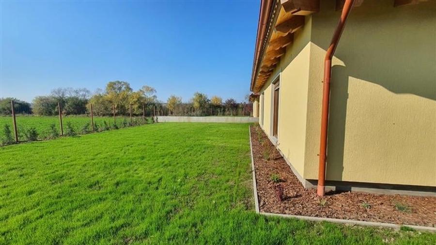 Casă individuală cu 4 camere cu Teren 750 Mp în Sângeorgiu de Mureș