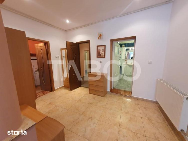 Casă cu 4 camere cu Teren 400 Mp în Central