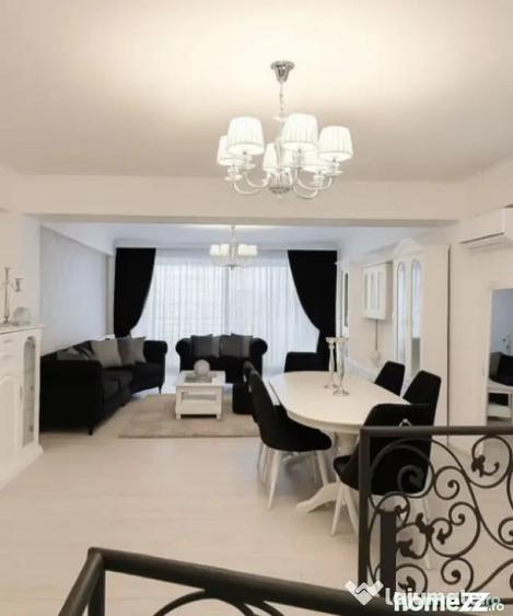 Apartament cu 5 camere decomandat în 1 Mai