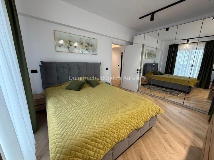 Apartament cu 4 camere decomandat în Cățelu