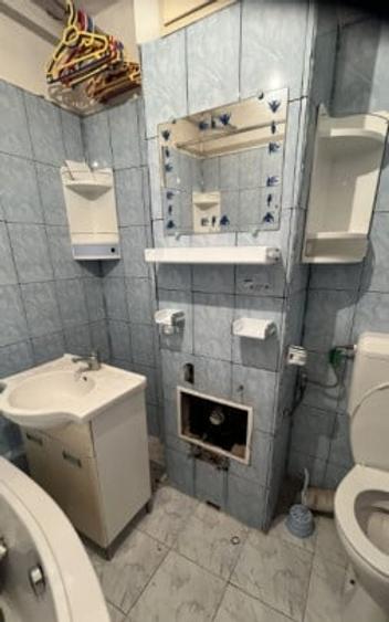 Apartament cu 4 camere decomandat în Astra