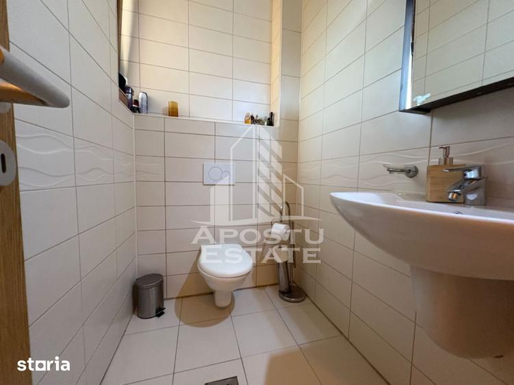 Casă cu 6 camere cu Teren 920 Mp în Odobescu