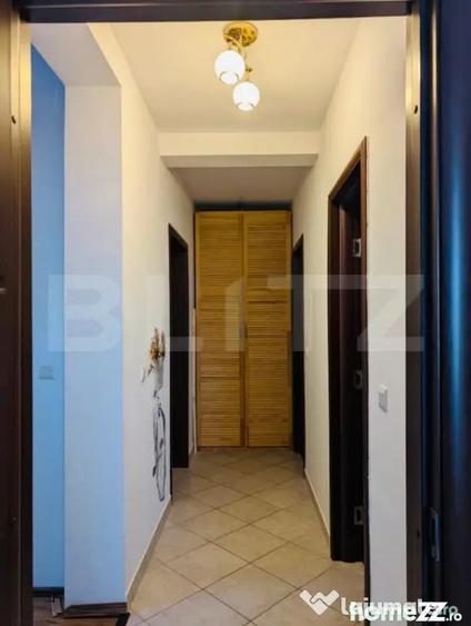Apartament cu 3 camere decomandat în Sânpetru