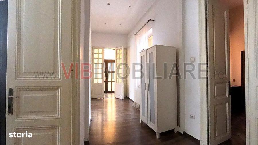 Apartament cu 3 camere decomandat în Parcul Carol