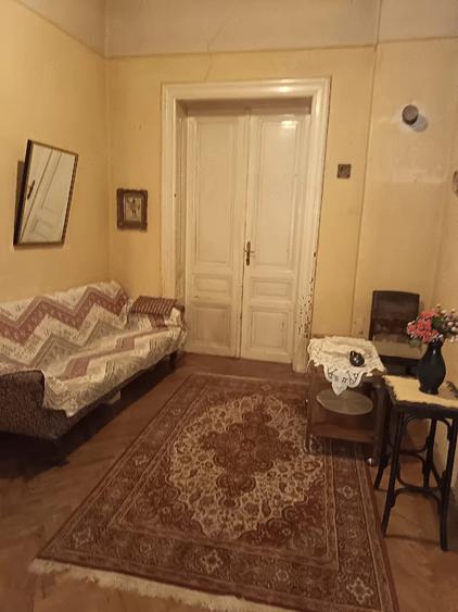 Casă cu 5 camere cu Teren 553 Mp în Bălcescu