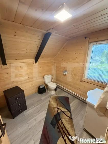 Casă cu 5 camere cu Teren 1080 Mp în Central