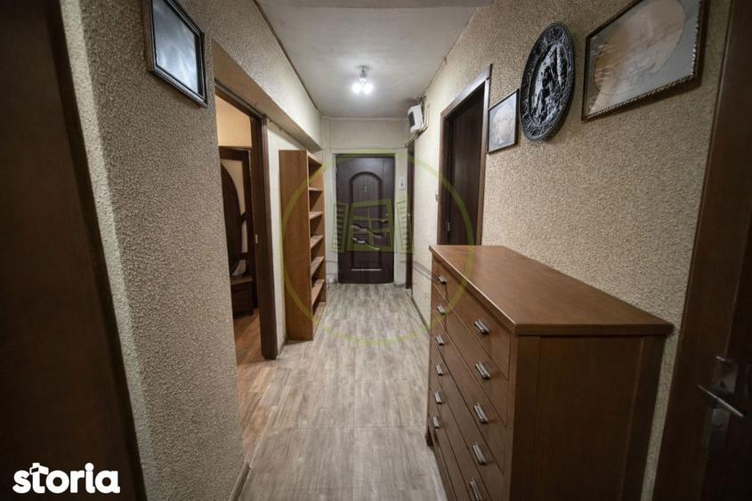 Apartament cu 4 camere semidecomandat în Lăpuș Argeș