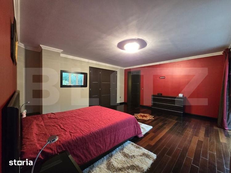 Casă cu 7 camere cu Teren 1242 Mp în Andrei Mureșanu