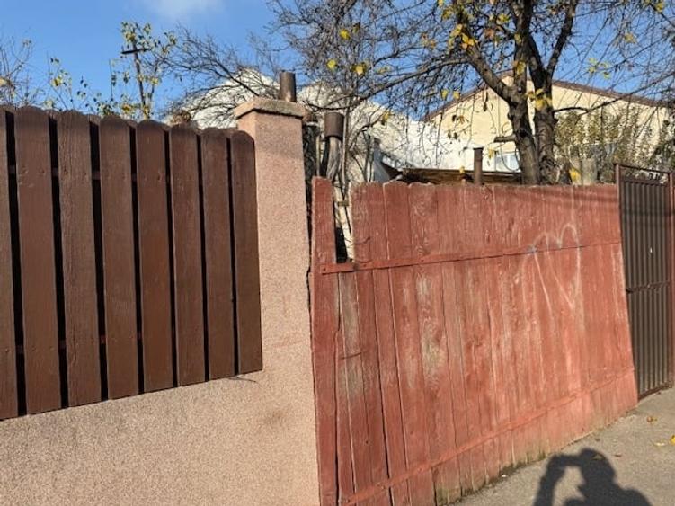 Casă cu 2 camere cu Teren 255 Mp în Central