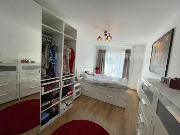 Apartament cu 2 camere semidecomandat, mobilat în Bună Ziua
