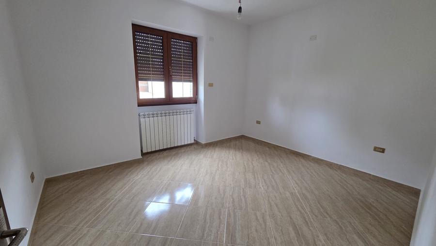 Casă individuală cu 6 camere cu Canalizare în Dancu