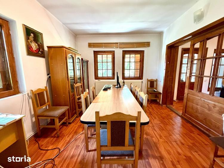 Vila cu iaz si vedere la padure | Leresti | 6 camere - 11