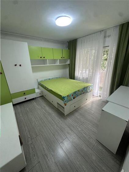 Apartament cu 2 camere decomandat, mobilat în Lipovei