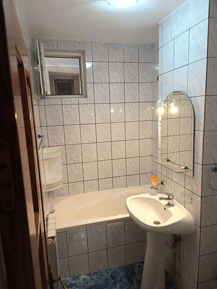 Apartament cu 2 camere decomandat în Micro 18