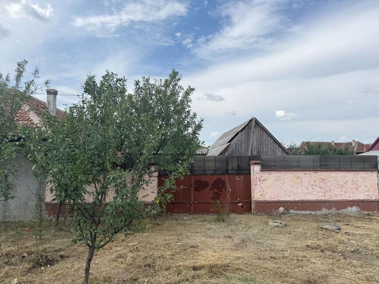 Casă individuală cu 2 camere cu Canalizare în Caporal Alexa