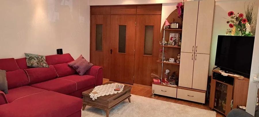 Apartament cu 2 camere semidecomandat în Ultracentral