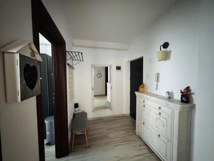 Apartament cu 2 camere decomandat în Moara de Vânt