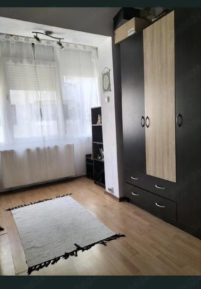 Apartament cu 2 camere nedecomandat în Central