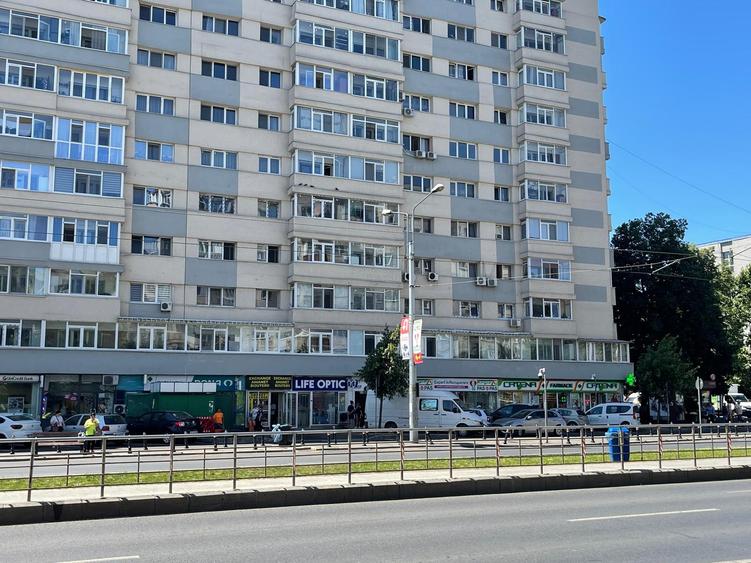 Spațiu comercial, de 425 mp, în Vitanul Nou