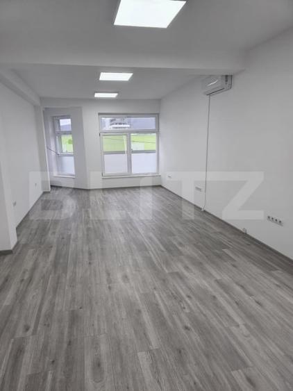 Spațiu comercial, de 240 mp, în Calea Moldovei