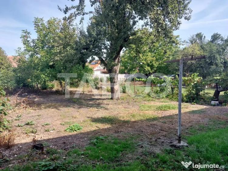 Casă cu 4 camere cu Teren 759 Mp în Central