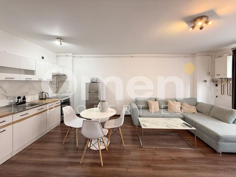 Apartament cu 2 camere nedecomandat, mobilat în Hotvon