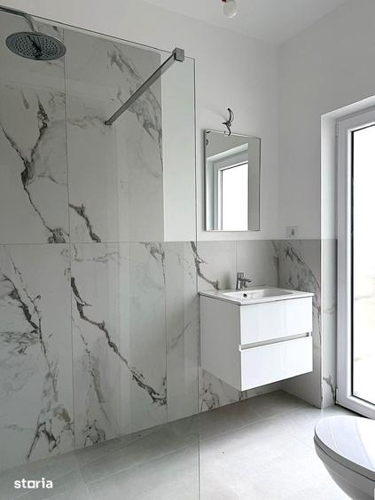 Casă cu 5 camere cu Teren 370 Mp în Central