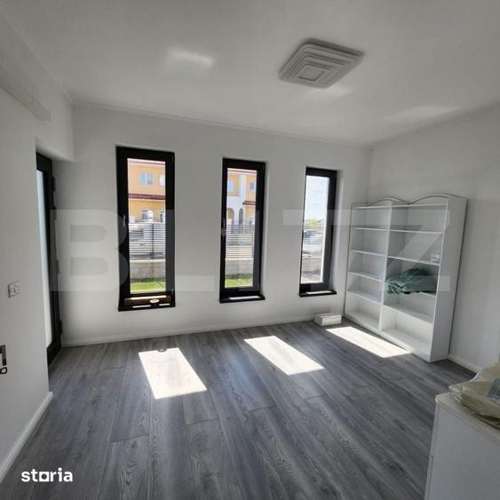 Apartament cu 5 camere în Săcălaz