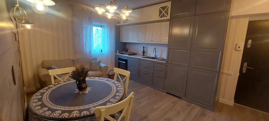 Apartament cu 2 camere decomandat în Exterior Vest