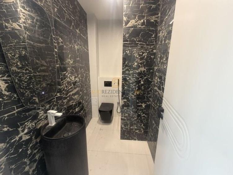 Penthouse cu 4 camere decomandat în Decebal