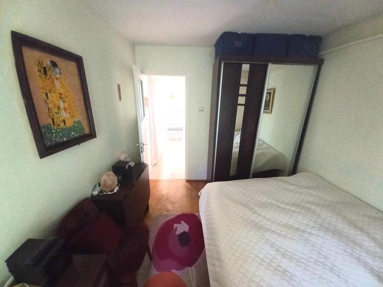 Apartament cu 2 camere semidecomandat în Podul de Piatră