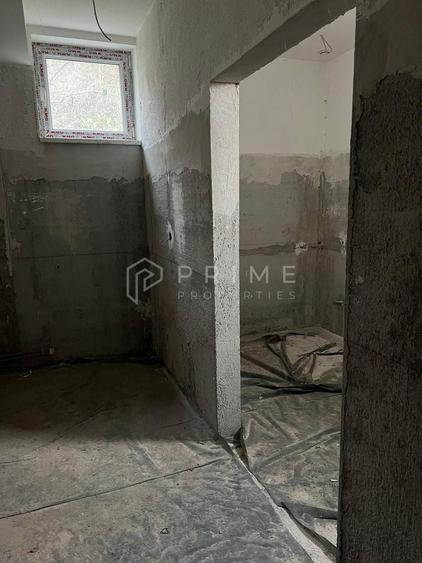 Spațiu comercial, de 360 mp, în Cristești
