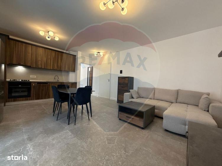 Apartament cu 2 camere, mobilat în Tei