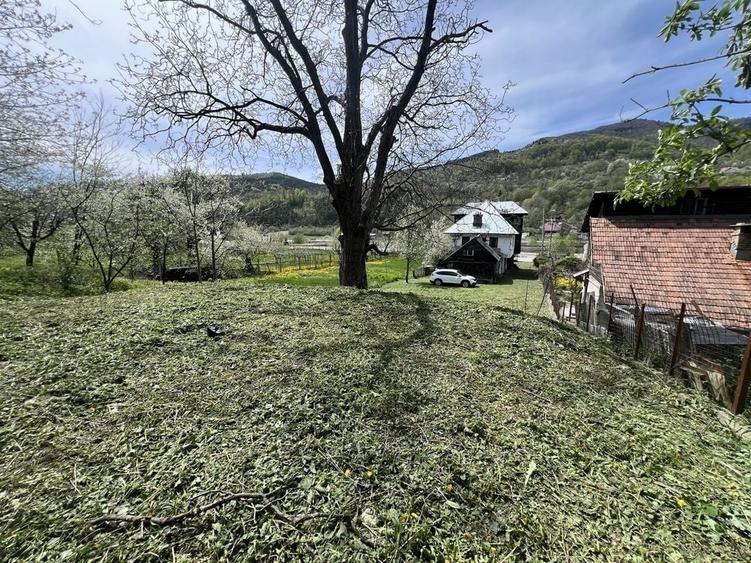 Casă cu 3 camere în Central