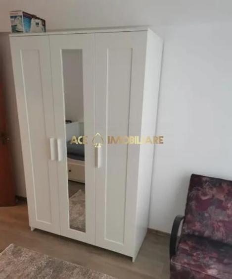 Apartament cu 3 camere decomandat, mobilat în Iancului