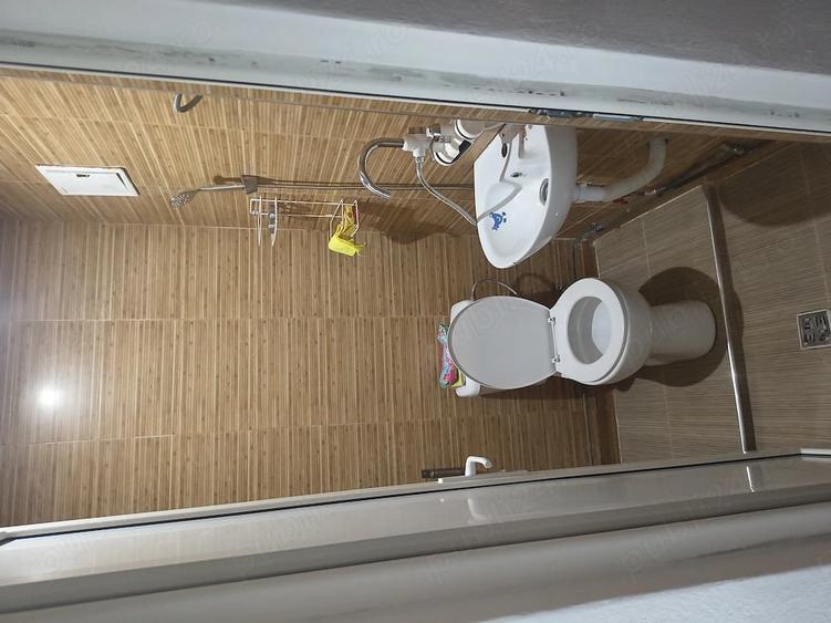 Garsonieră decomandată în Central