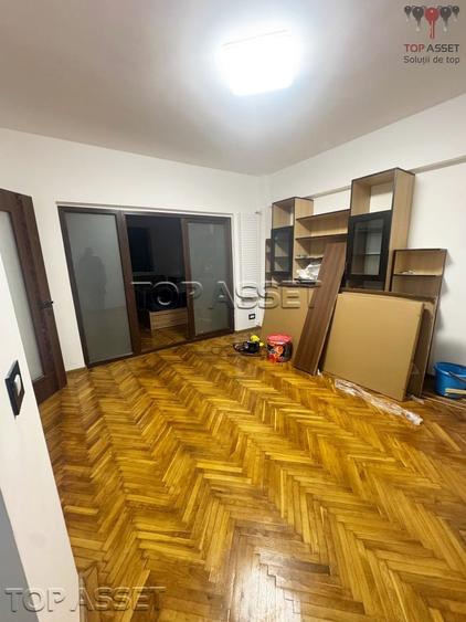 Birou, de 55 mp, în Polonă