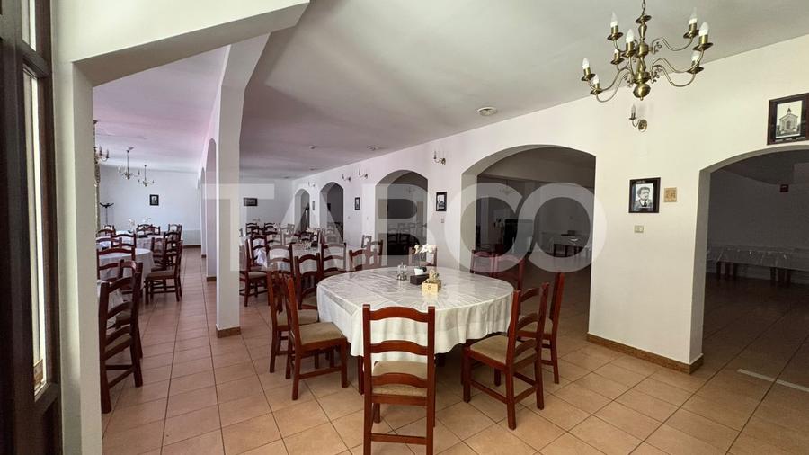 Hotel/Pensiune, de 1,130 mp, în Rășinari
