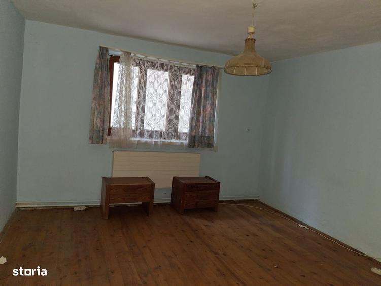 Casă cu 4 camere în Bazna