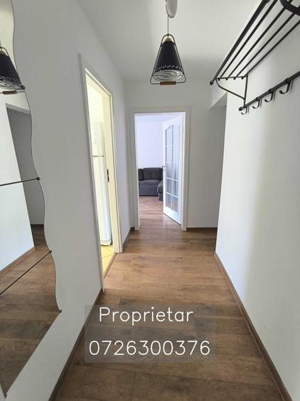 Apartament cu 4 camere decomandat în Sud