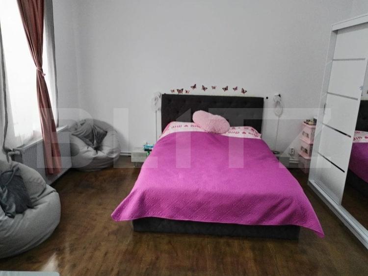 Spațiu comercial, de 320 mp, în Cloșca
