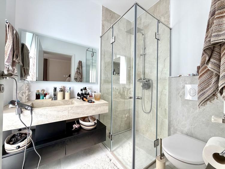 Duplex cu 4 camere cu Canalizare în Dumbrăvița