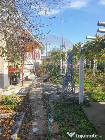Casă cu 3 camere cu Teren 1000 Mp în Negoi