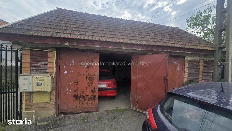 Vand casa in Deva, P+E + Garaj dublu separat cu intrare directa