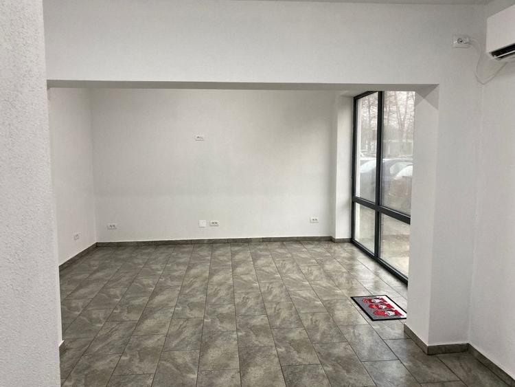 Spațiu comercial, de 26 mp, în Nord