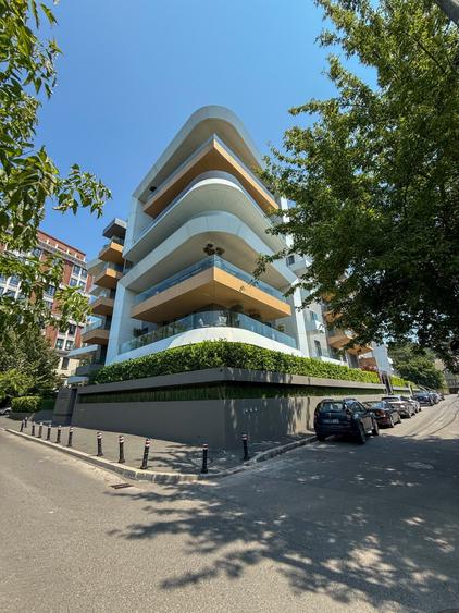 Apartament cu 3 camere în Floreasca