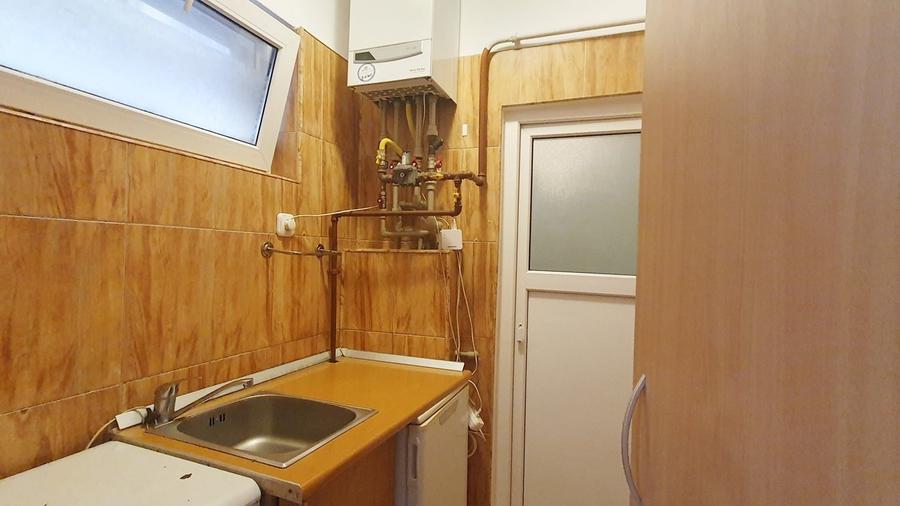 Garsonieră semidecomandată, mobilată în Calea Călărașilor