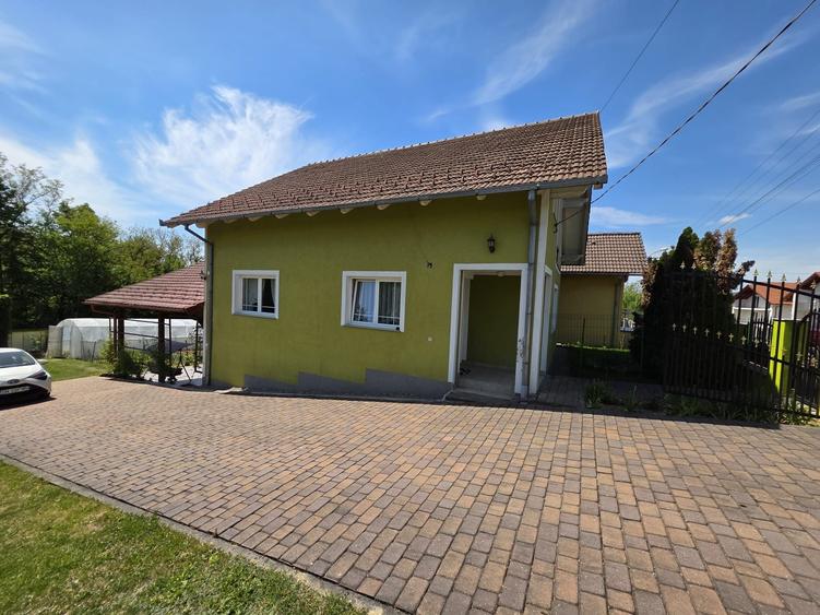 Casă cu 4 camere în Călinești-Oaș